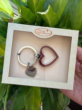 Things Remembered Keychain Silver & Red Enamel Heart w Engravable 💗 tag  518026